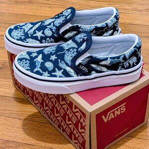 Brand new Vans kids slip on shoes in glow xray ocean blue